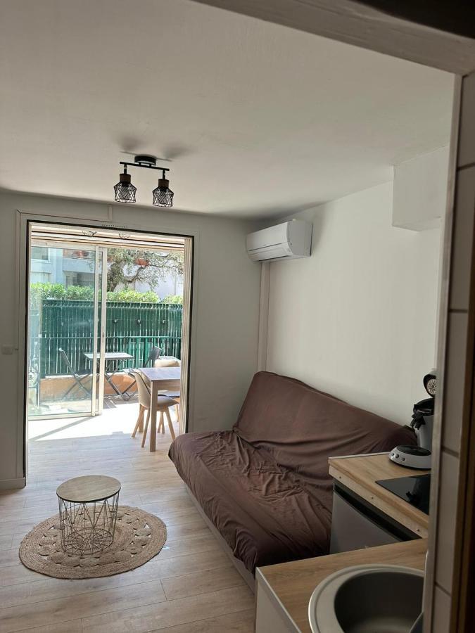 Charment studio 100m de la plage place de parking Cavalaire-sur-Mer Buitenkant foto